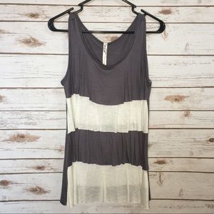 EUC Andrea Missy Tiered Sleeveless Top